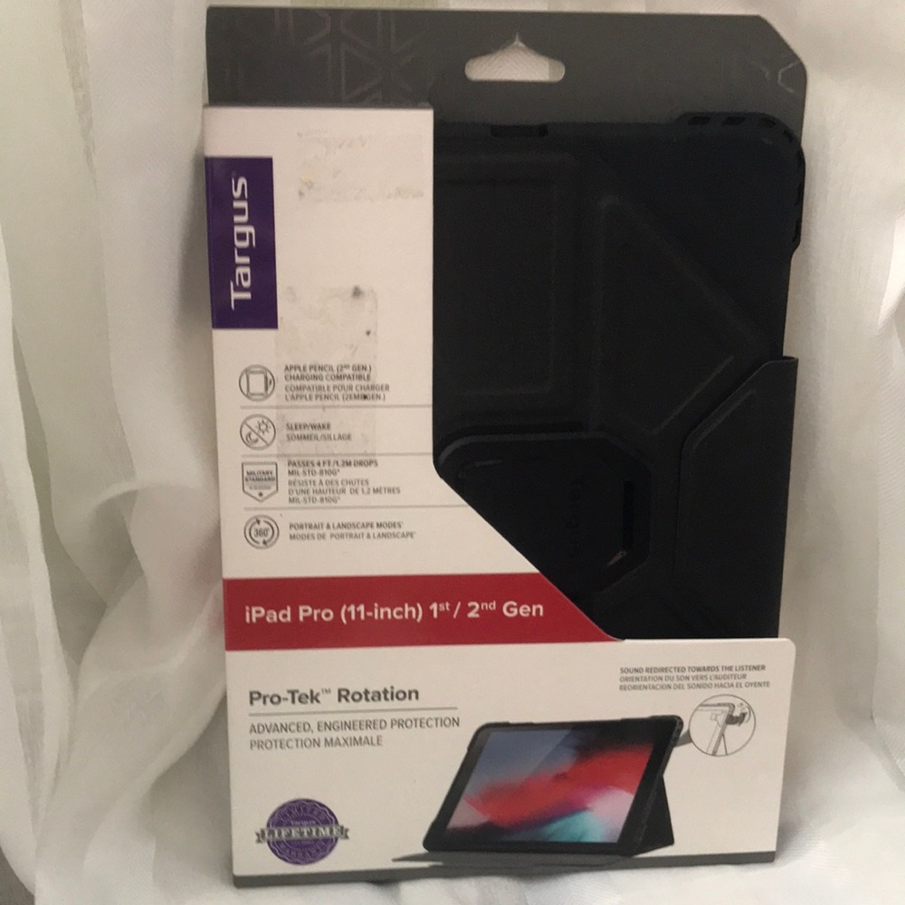Targus brand iPad Pro case-Never been used, still in package